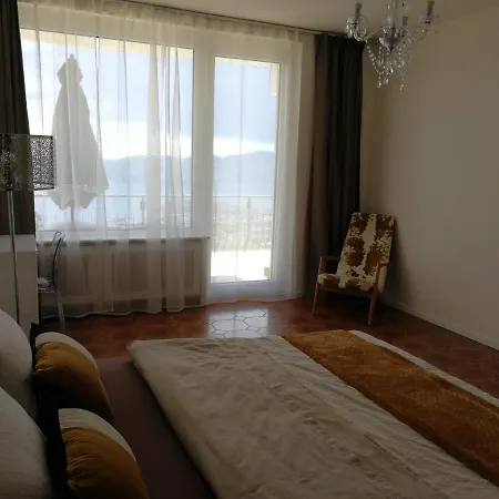 Bedandbreakfastvistalago Couette-café *